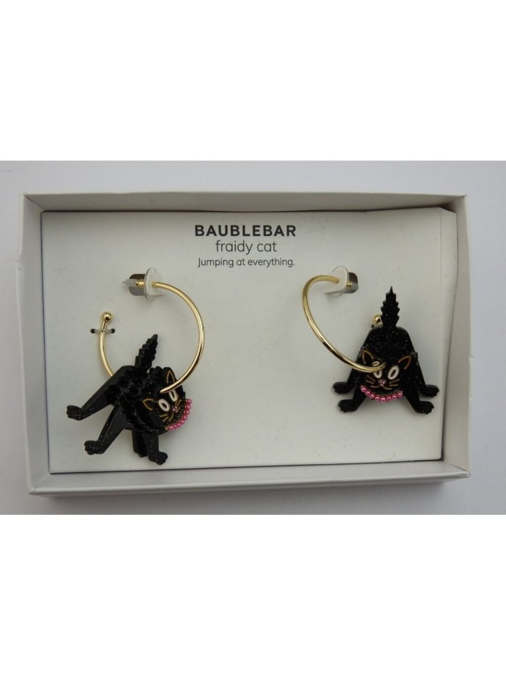 New  BaubleBar Fraidy Cat Black Cat Hoop Earrings Halloween Gold Tone Box